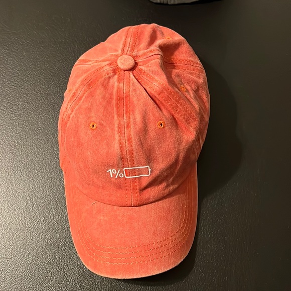 1% Low Battery Icon Hat - Picture 2 of 8